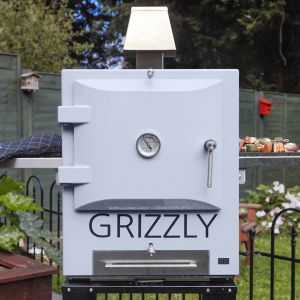 Grizzly Cubster Outdoor Oven in Grey