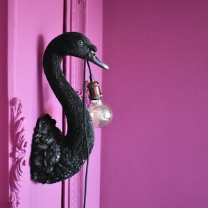 Shawny Swan Wall Lamp in Black